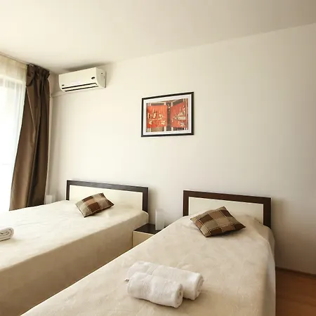 New Line Village Apartamento Sunny Beach