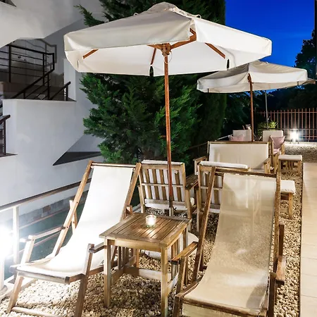 New Line Village Daire