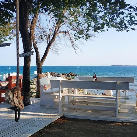 New Line Village Napospart