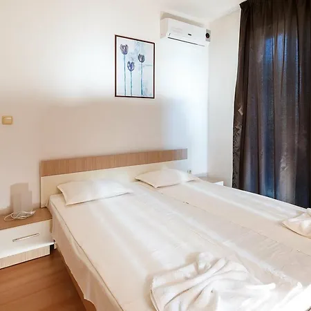New Line Village Apartament Sunny Beach