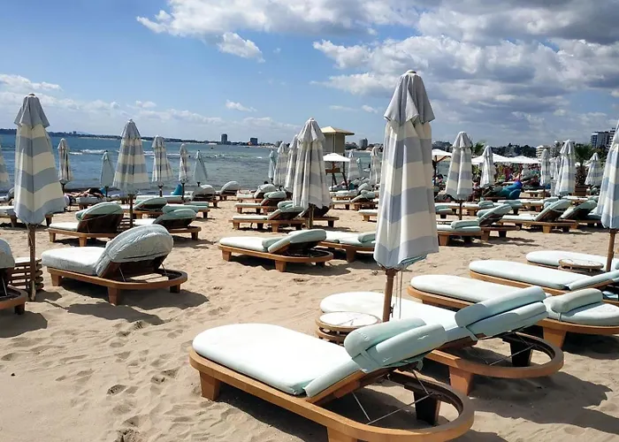 New Line Village * Napospart