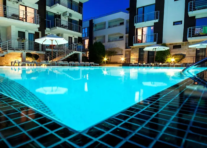 New Line Village Apartman Napospart