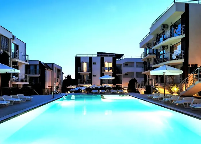 New Line Village Napospart