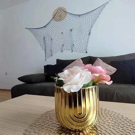 Апартаменты New Line Village *