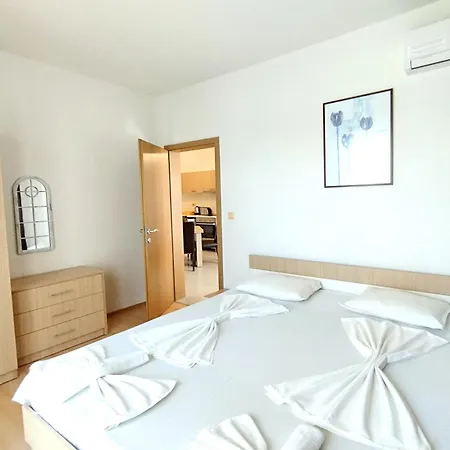 New Line Village Apartment